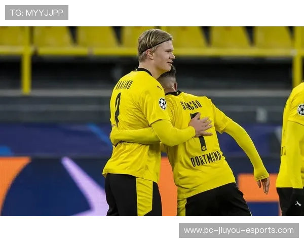 多特前锋单刀冷静破网：从草地到赛场的成长之旅