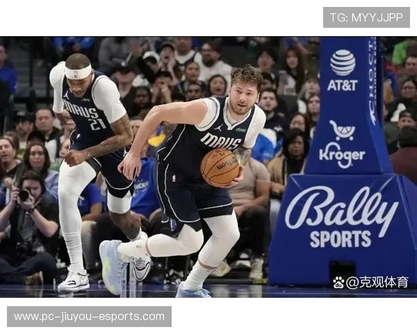 NBA独行侠东契奇节奏变化两次晃人轻松得分